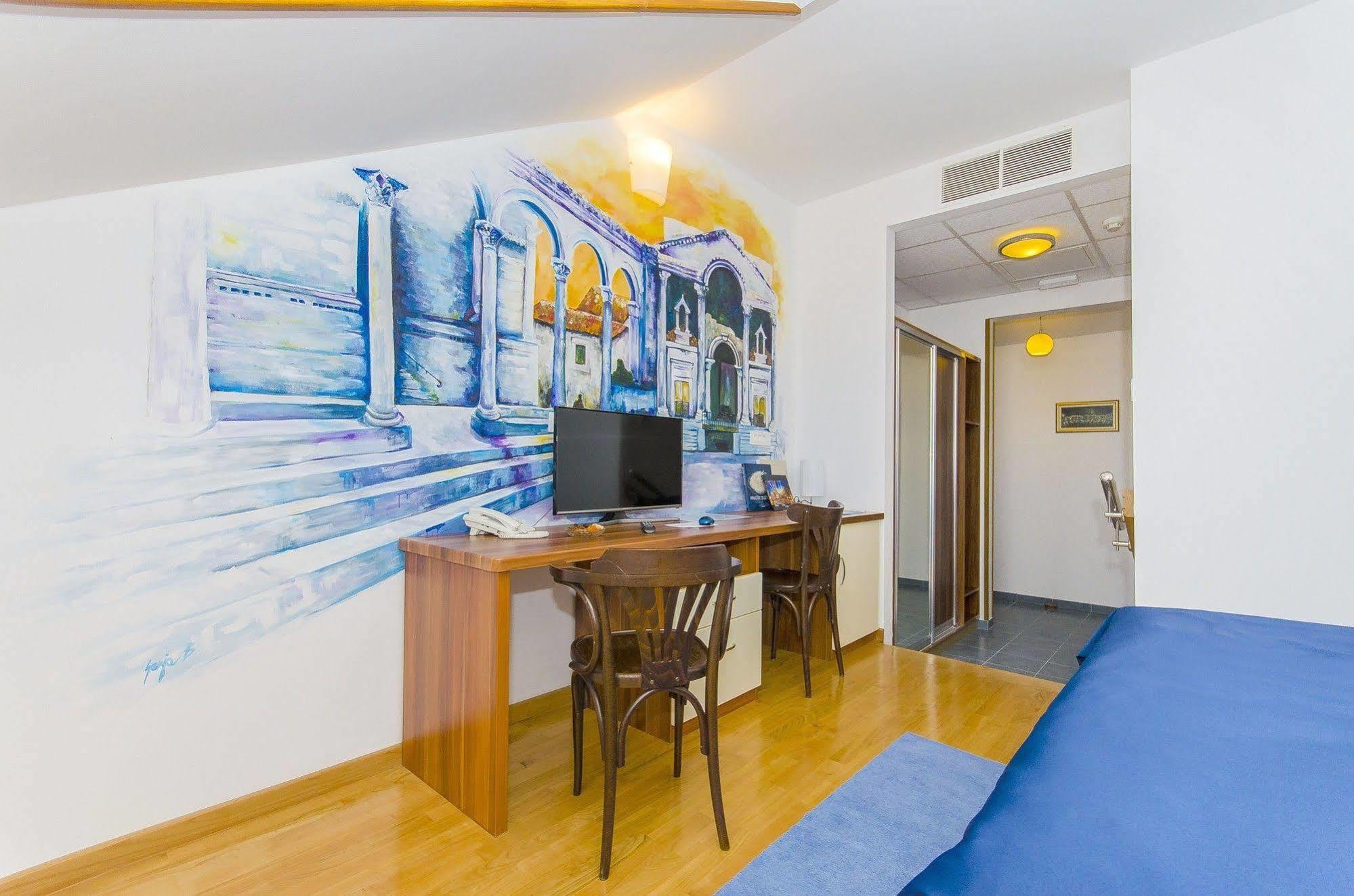 Palma Rooms B&B スプリト エクステリア 写真