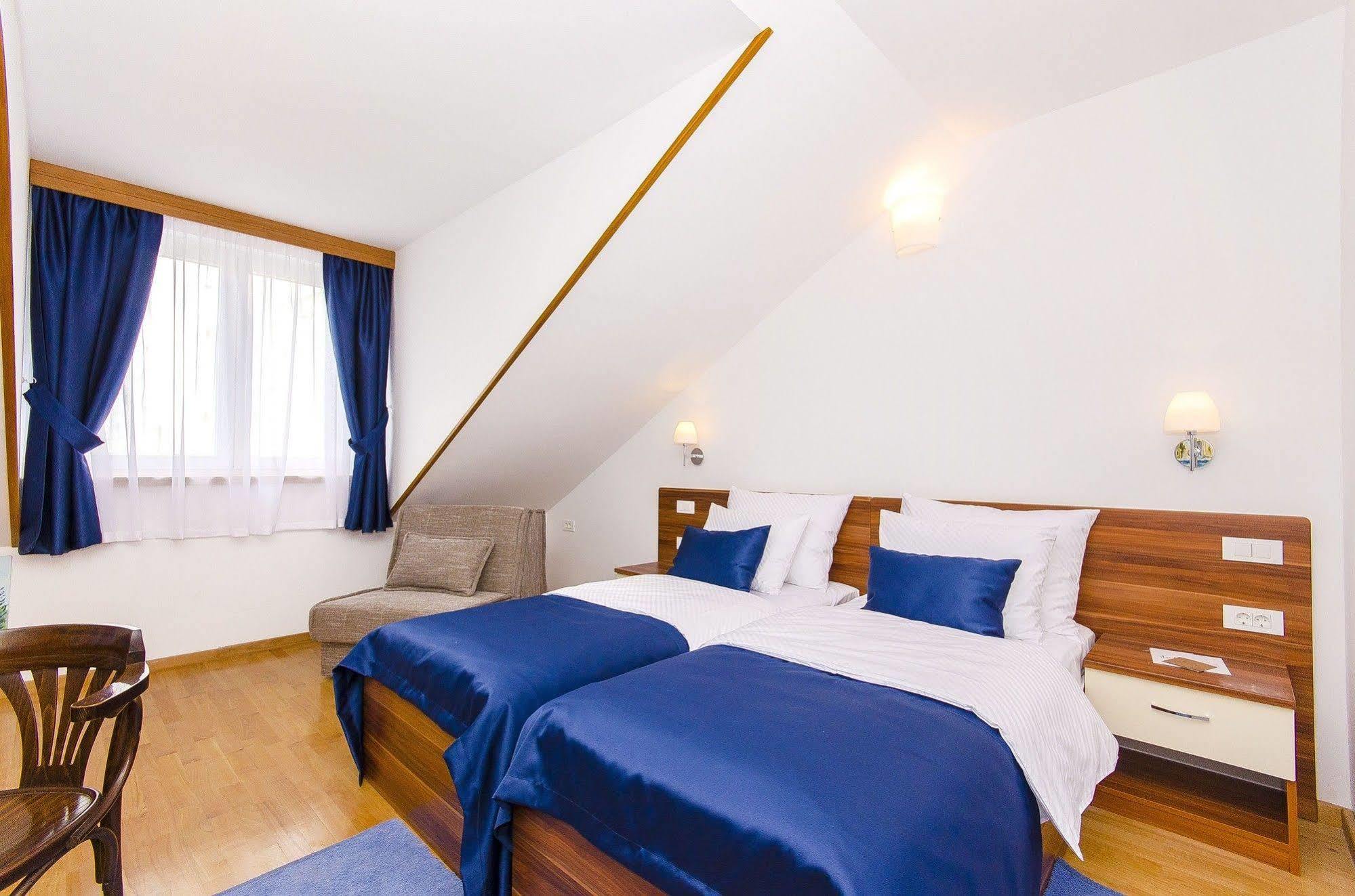 Palma Rooms B&B スプリト エクステリア 写真