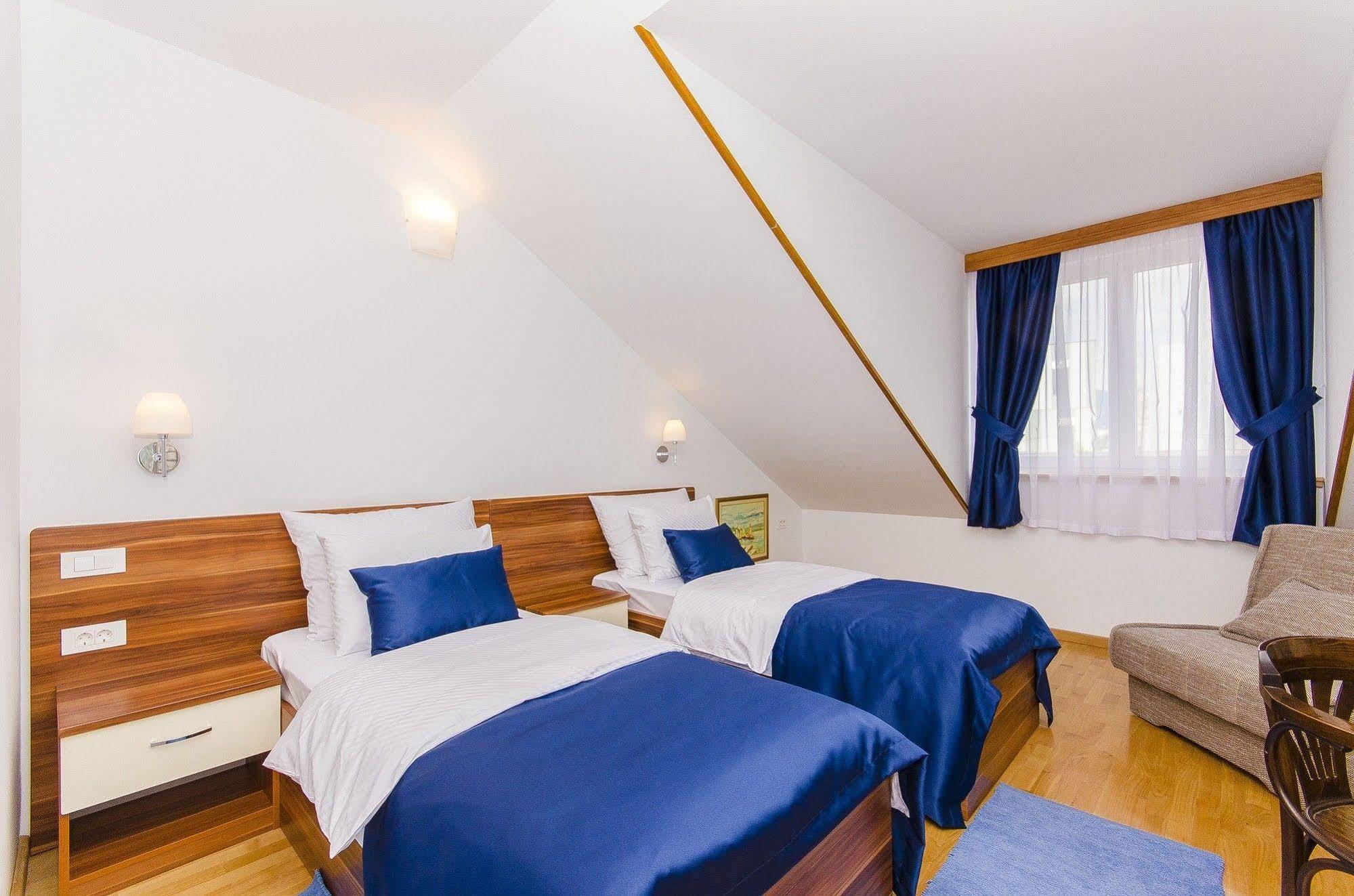 Palma Rooms B&B スプリト エクステリア 写真